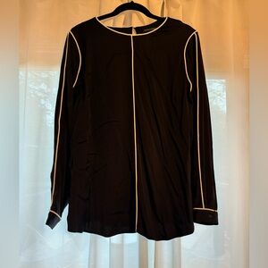 Dress blouse with unique contrast piping, size 14-16